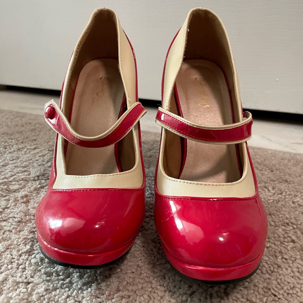 Red and cream vintage inspired high heel pumps